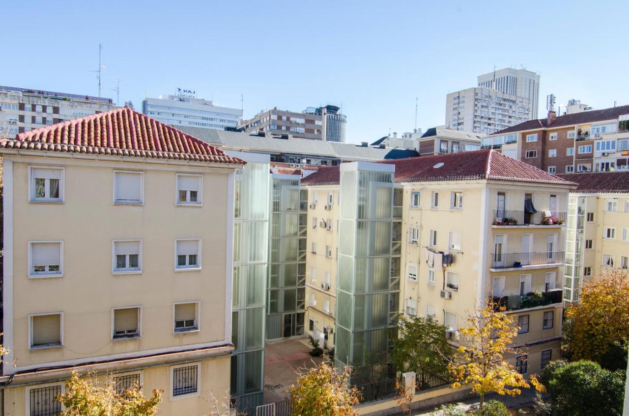2 Bedrooms 2 Bathrooms Furnished - Bernabeu - Business Area With Terrace - Minty Stay Madrid Kültér fotó