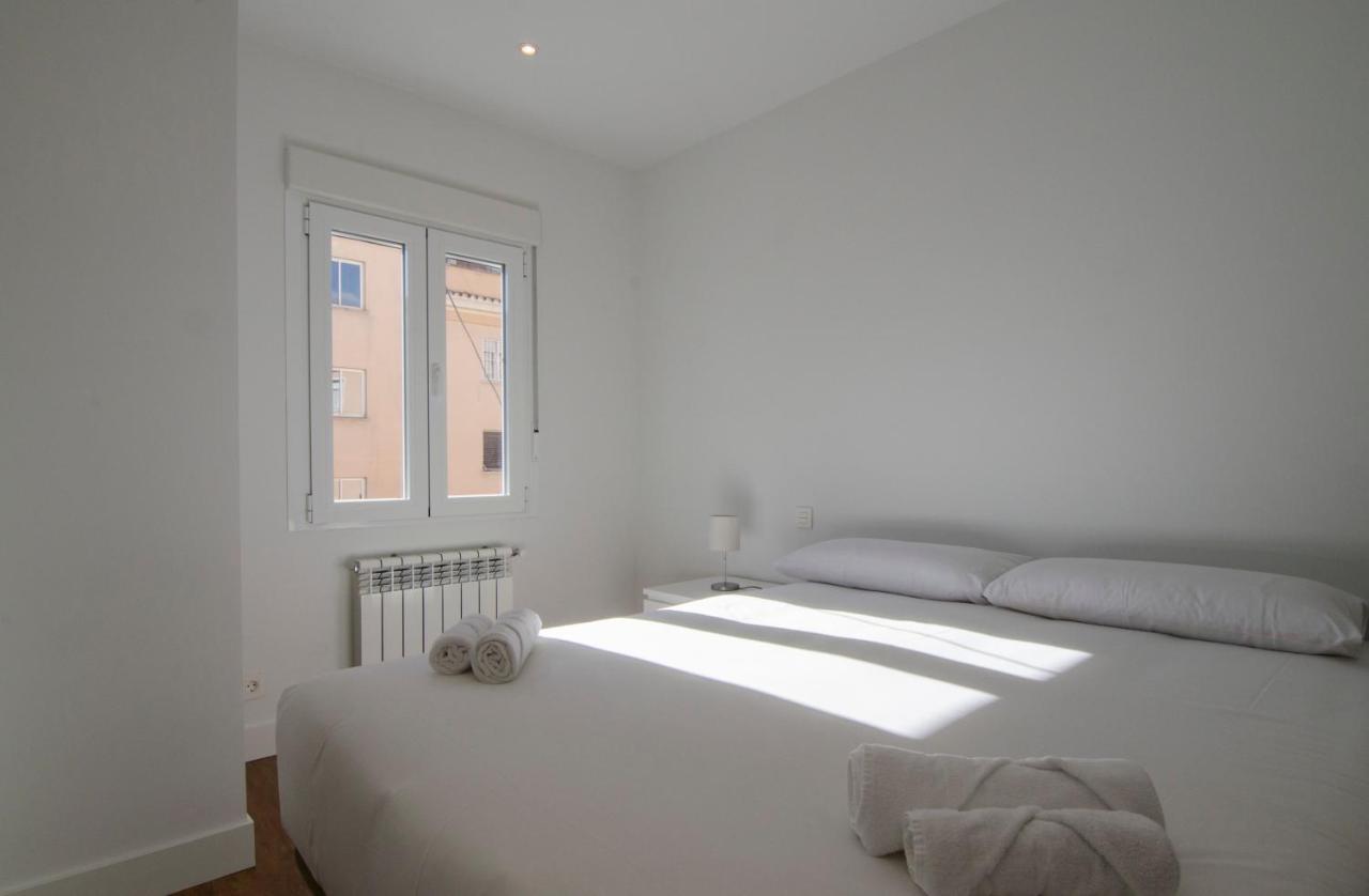 2 Bedrooms 2 Bathrooms Furnished - Bernabeu - Business Area With Terrace - Minty Stay Madrid Kültér fotó