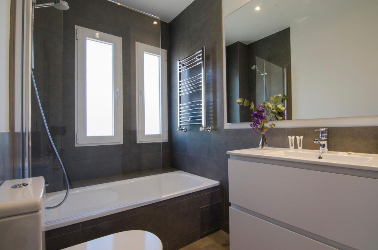 2 Bedrooms 2 Bathrooms Furnished - Bernabeu - Business Area With Terrace - Minty Stay Madrid Kültér fotó