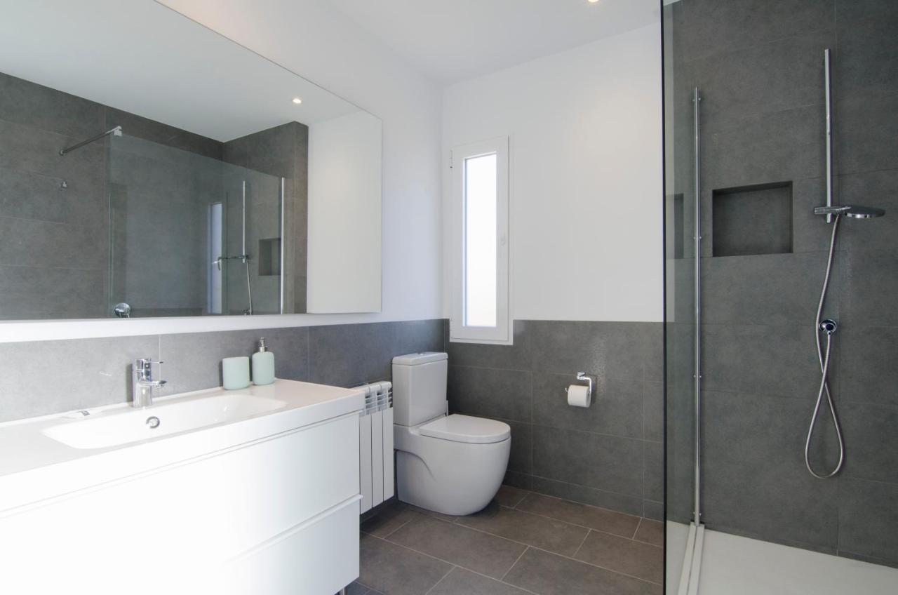 2 Bedrooms 2 Bathrooms Furnished - Bernabeu - Business Area With Terrace - Minty Stay Madrid Kültér fotó