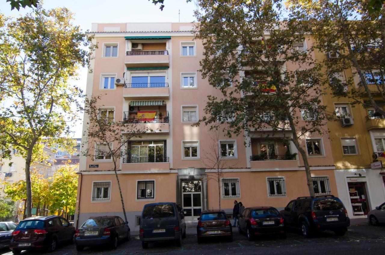 2 Bedrooms 2 Bathrooms Furnished - Bernabeu - Business Area With Terrace - Minty Stay Madrid Kültér fotó