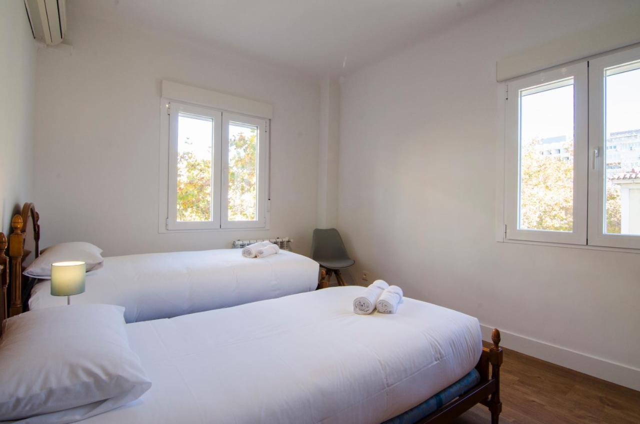 2 Bedrooms 2 Bathrooms Furnished - Bernabeu - Business Area With Terrace - Minty Stay Madrid Kültér fotó